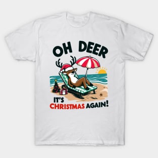 Oh deer, it's Christmas again! - Reindeer on the beach T-Shirt